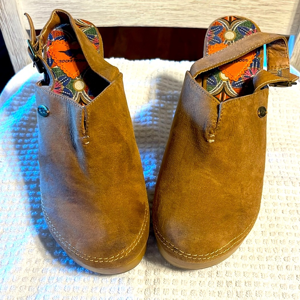 Rocketdog size 7 high heel shoes.